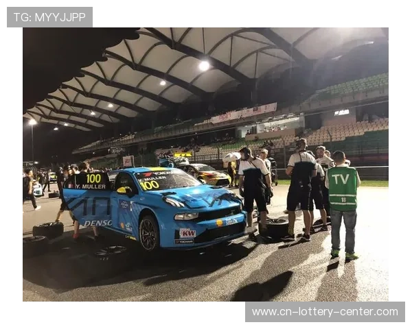 威廉姆斯车队的辉煌历史与挑战之路:从巅峰到复兴之路 威廉姆斯车队的辉煌历史与挑战之路:从巅峰到复兴之路